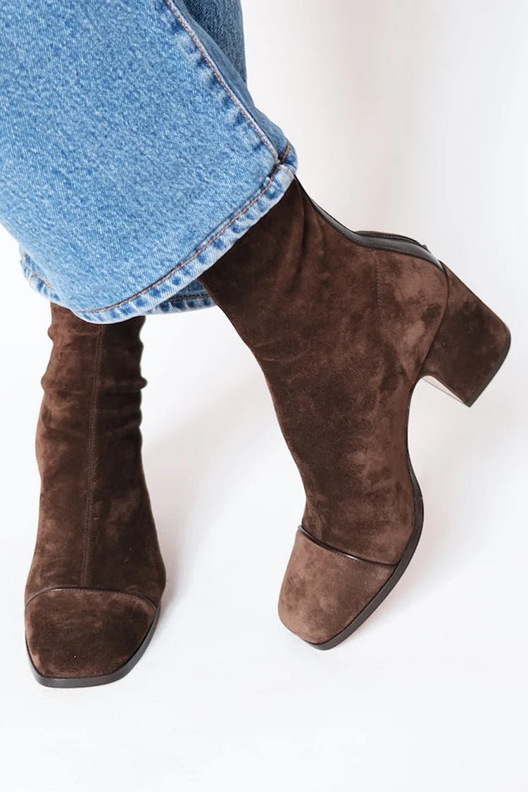Avelina™ | Botines de tacón ancho con acabado tipo ante