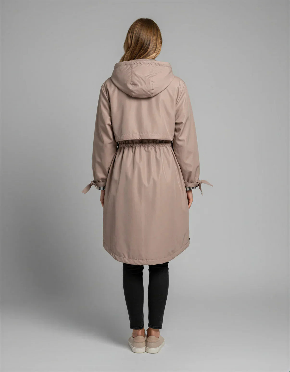 ORLA | Chaqueta Impermeable y Cortaviento Resistente a la Intemperie
