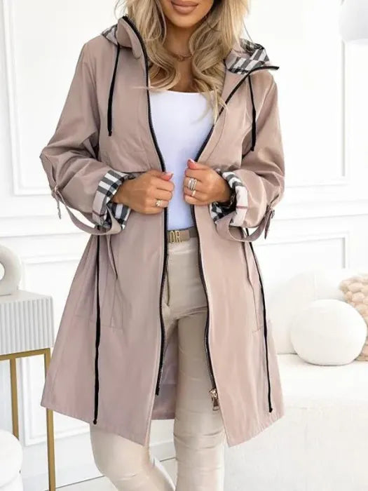ORLA | Chaqueta Impermeable y Cortaviento Resistente a la Intemperie